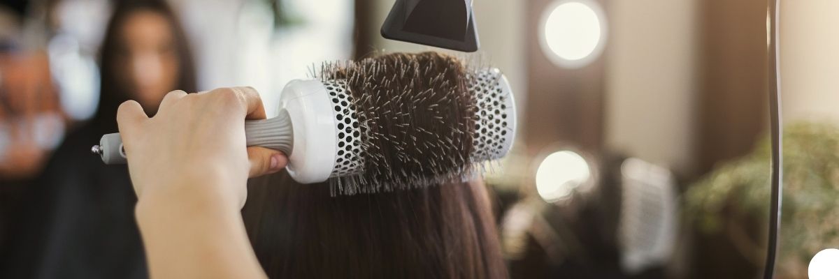 Sık Fön Çekmenin Saça Zararları ve Korunma Yolları